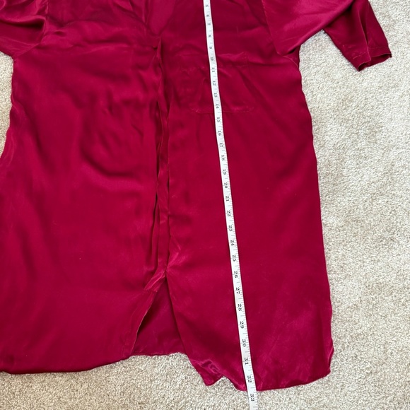 VTG Victoria’s Secret Gold Label Red Silk Sleep Shirt Size SP - Picture 9 of 10